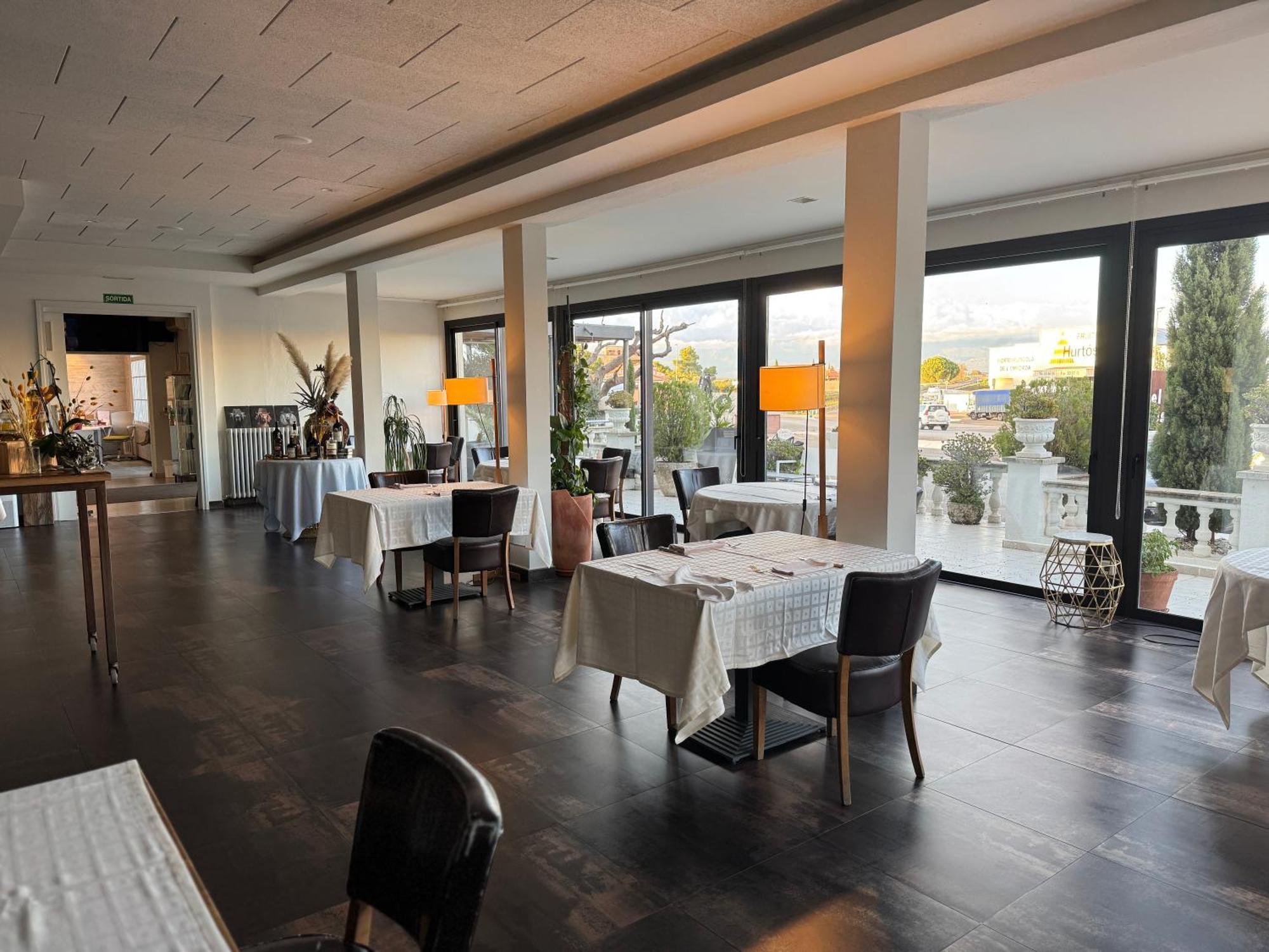 Hotel & Restaurant Figueres Parc Los Hostalets de Llers Exteriör bild